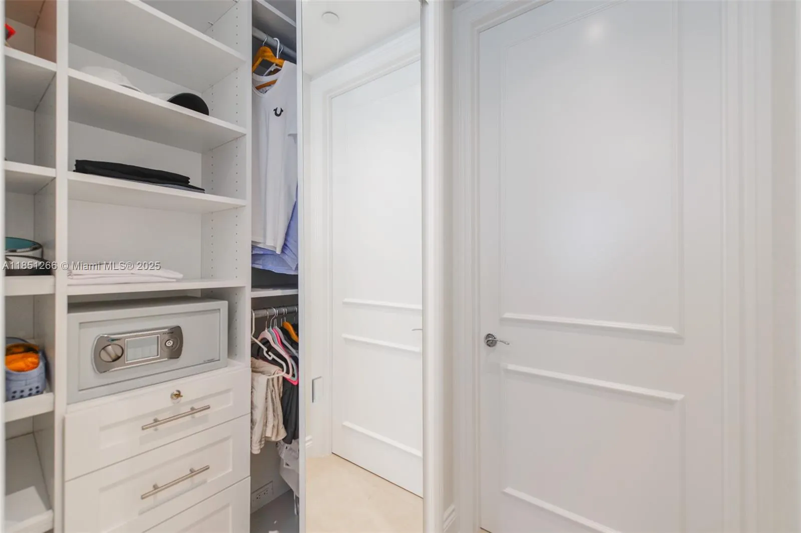 15901 Collins Ave, #1602