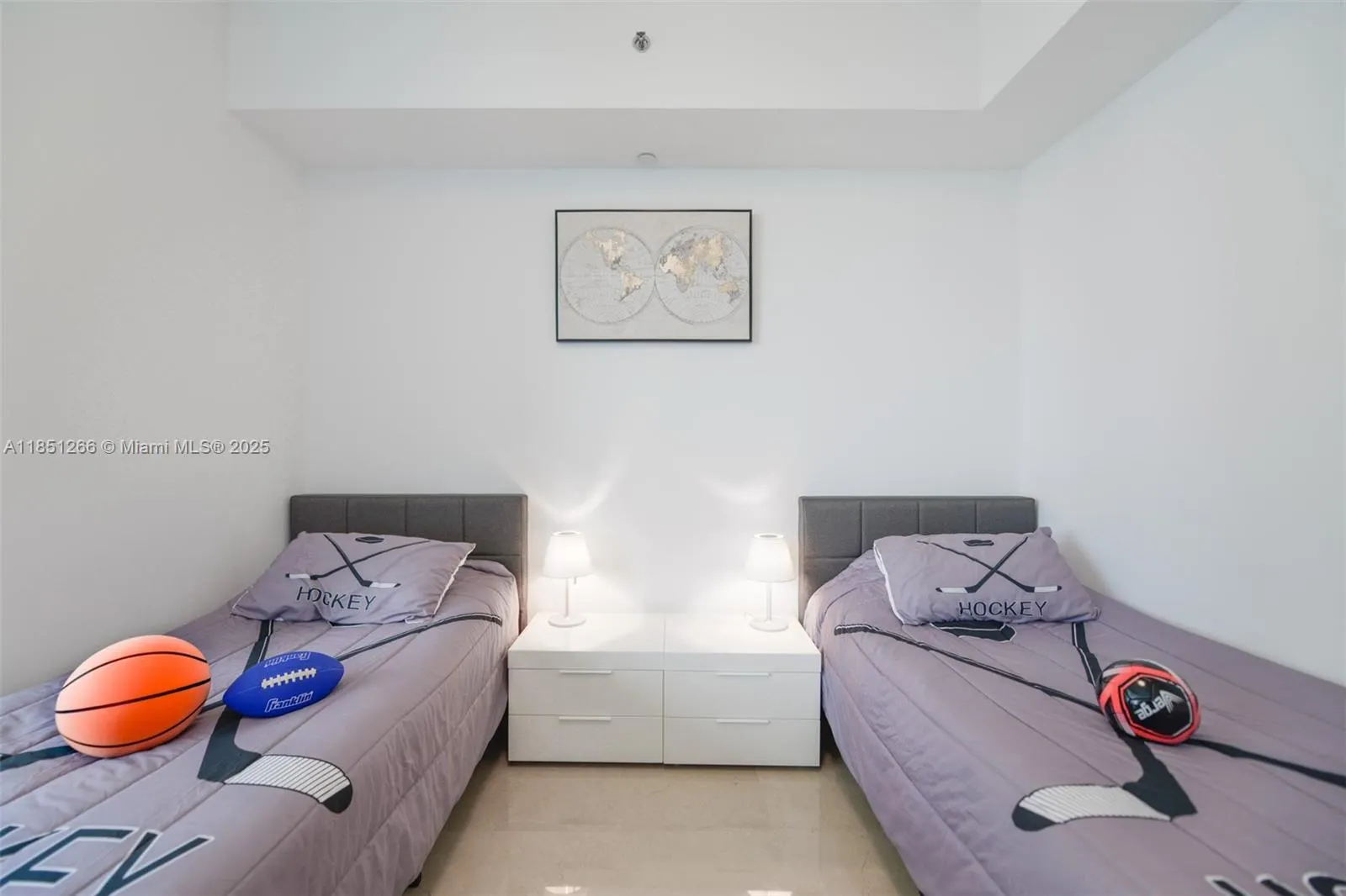 15901 Collins Ave, #1602