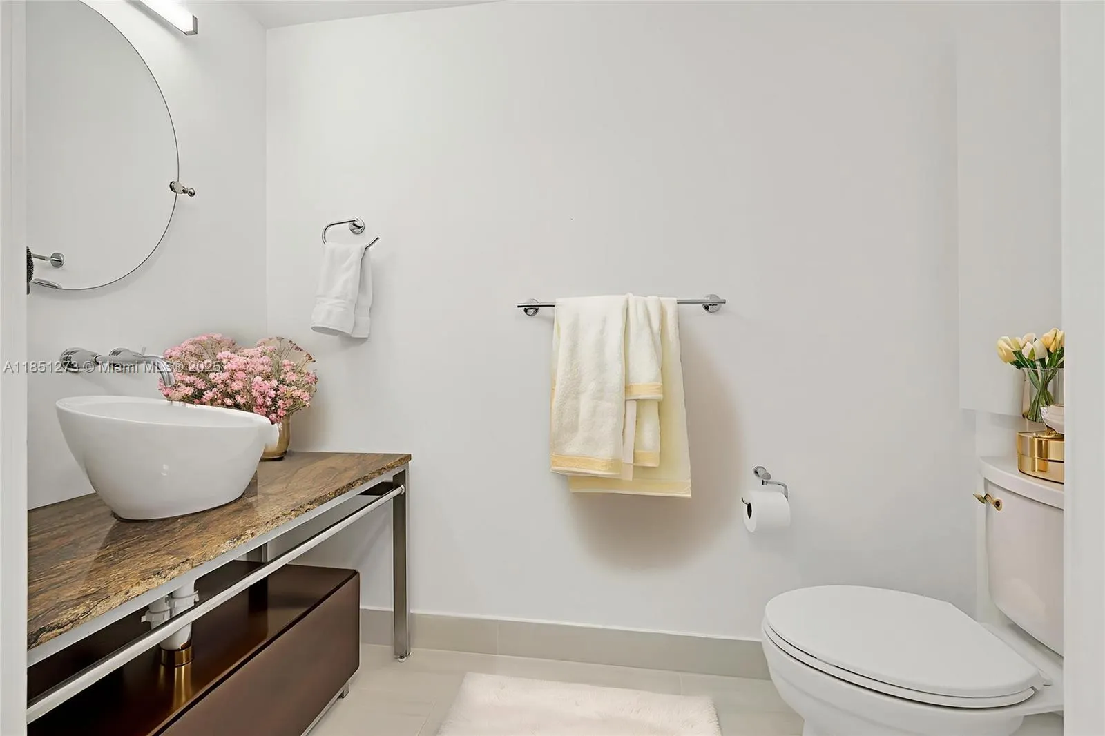 16275 Collins Ave, #801