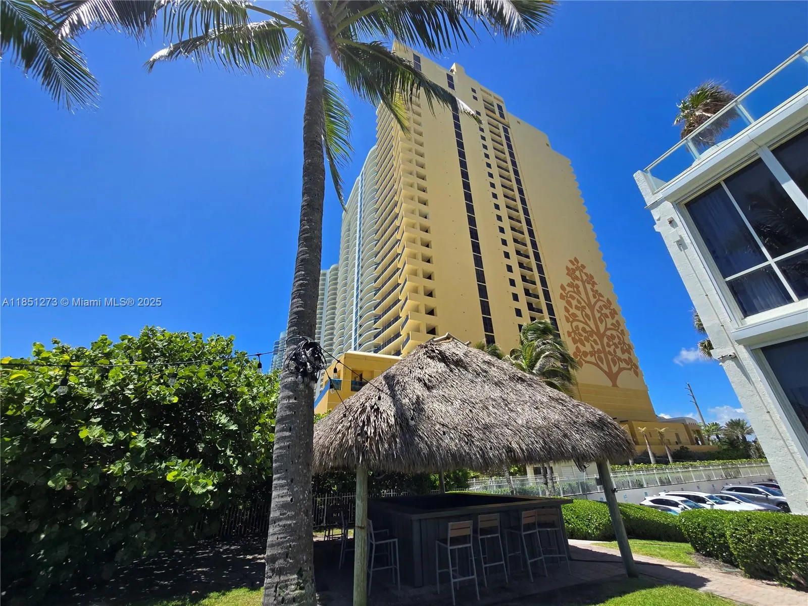 16275 Collins Ave, #801