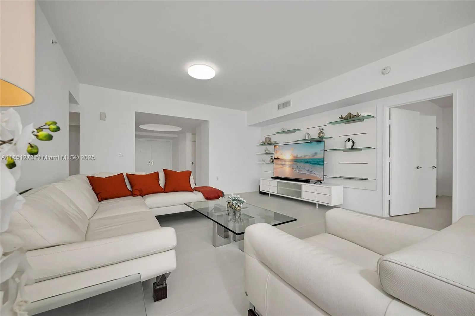 16275 Collins Ave, #801