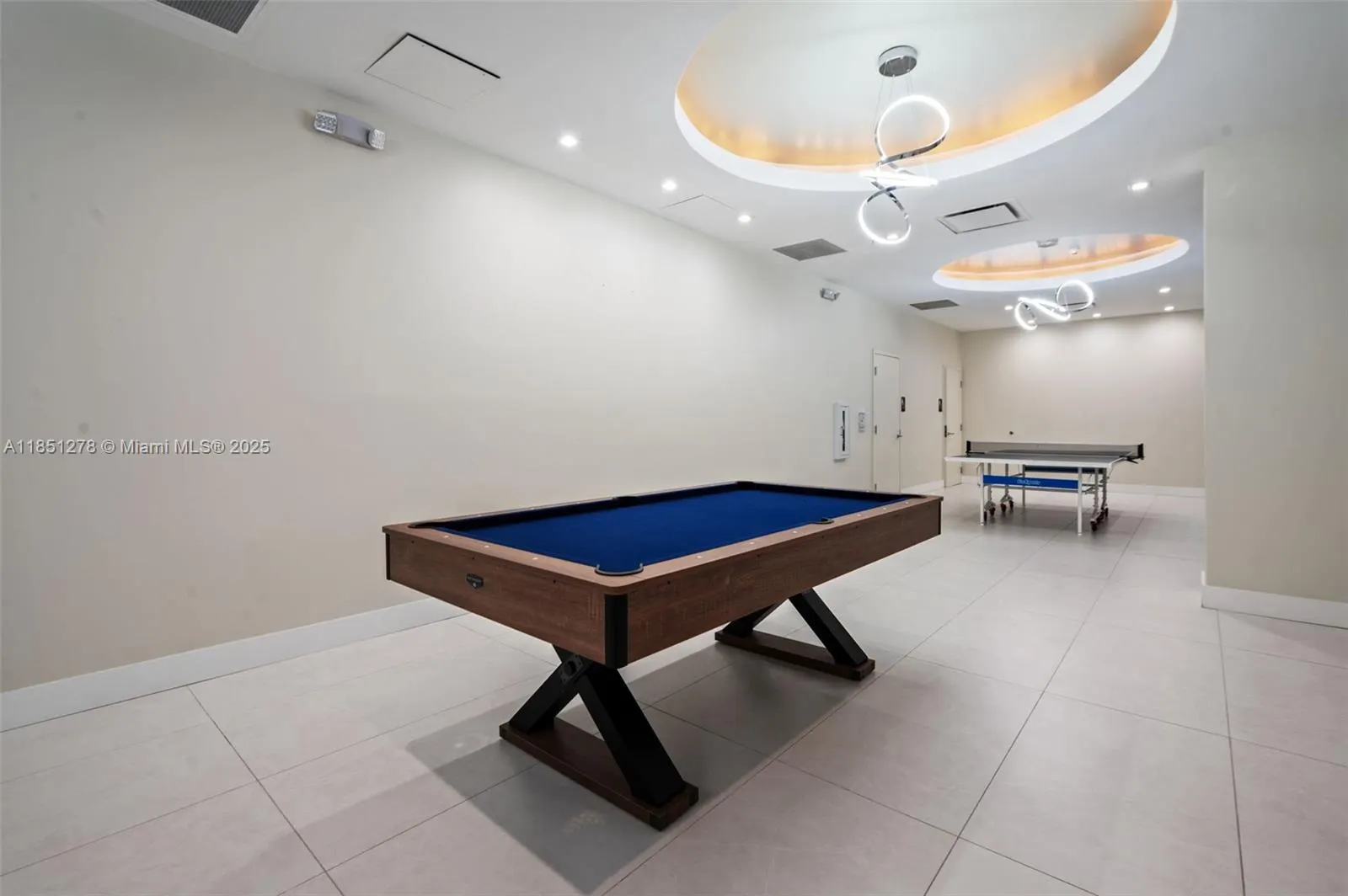 3000 S Ocean Dr, #102