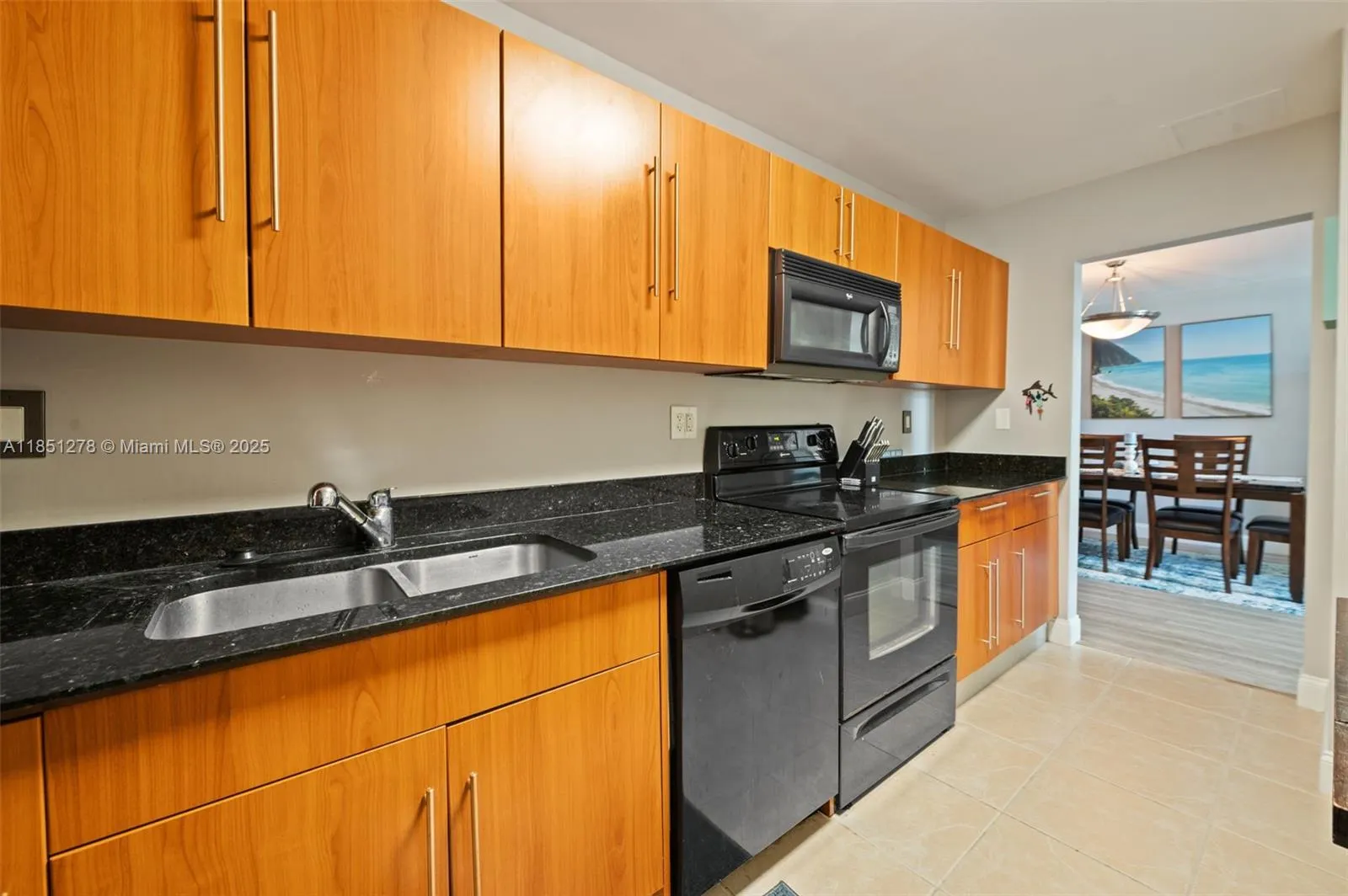 3000 S Ocean Dr, #102