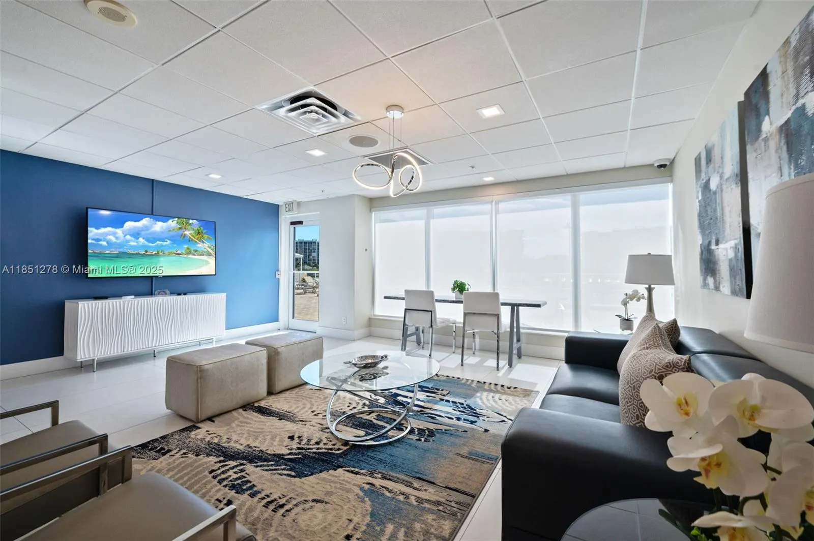 3000 S Ocean Dr, #102