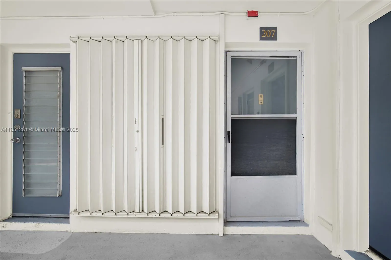 1340 Lincoln Rd, #207