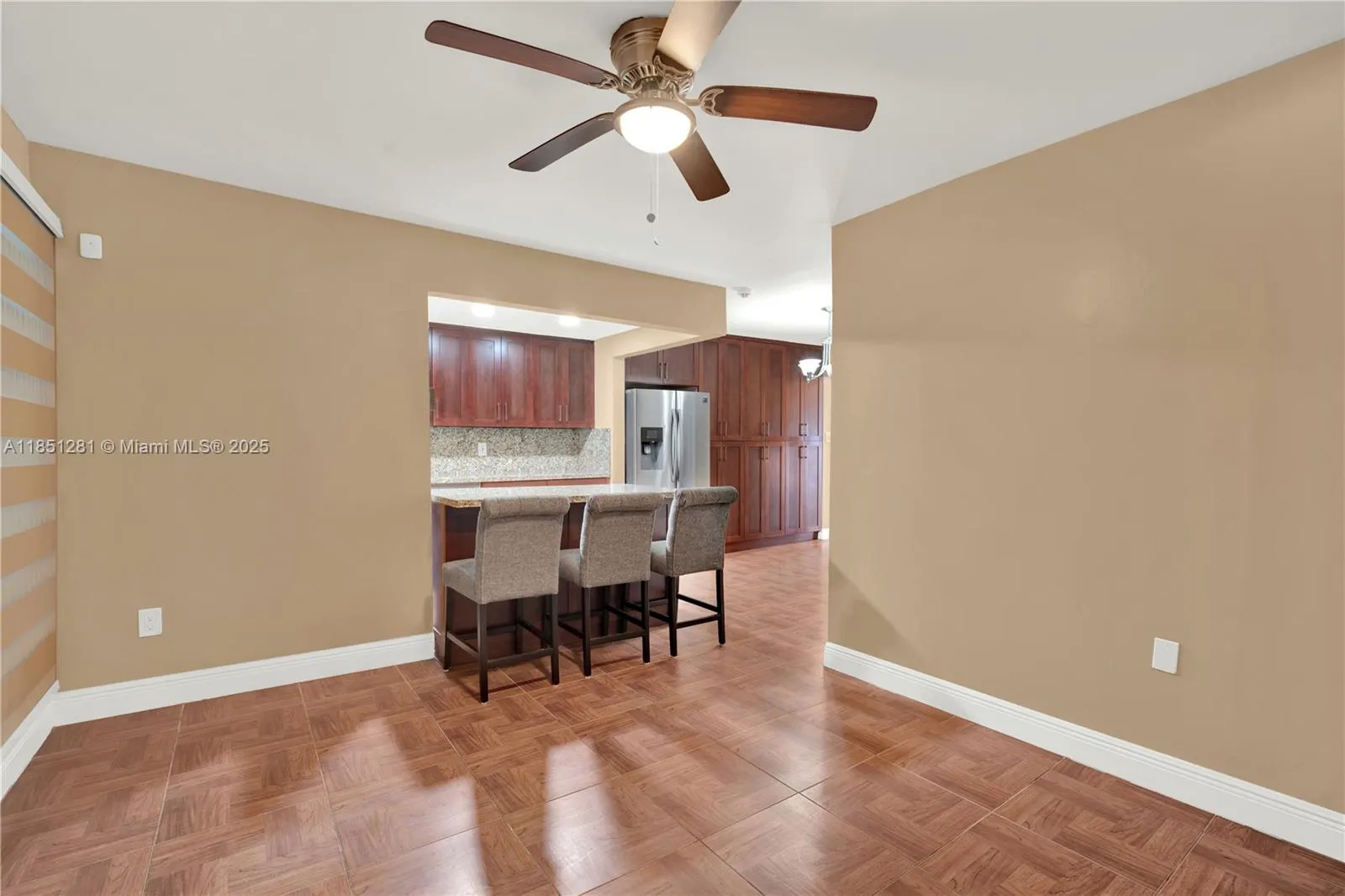 1340 Lincoln Rd, #207