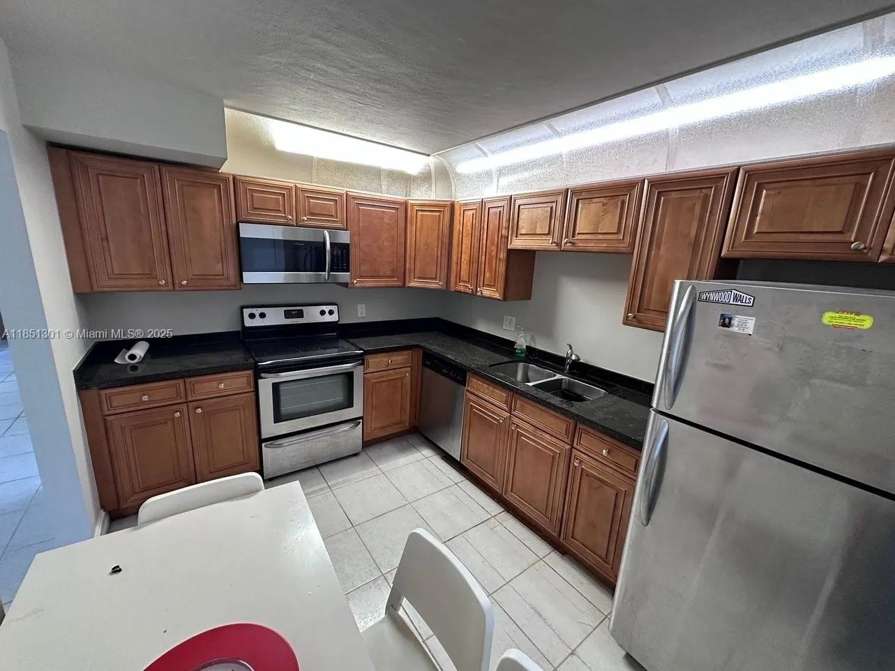 366 Lakeview Dr, #104