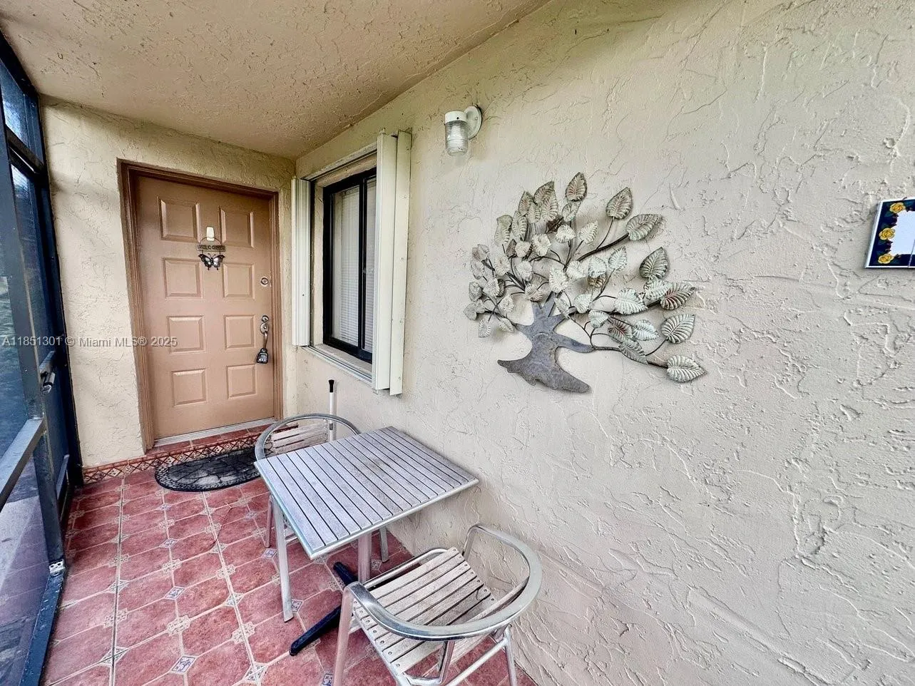 366 Lakeview Dr, #104