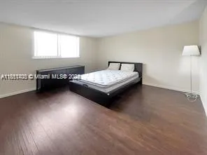 19380 Collins Ave, #1107