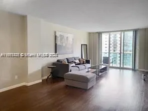 19380 Collins Ave, #1107