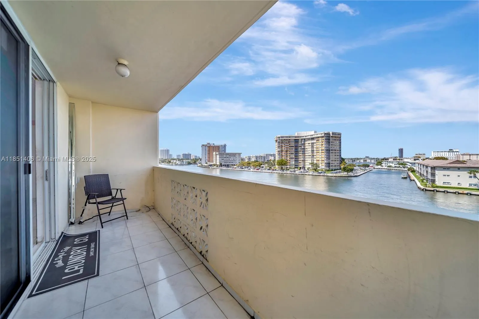 1833 S Ocean Dr, #511