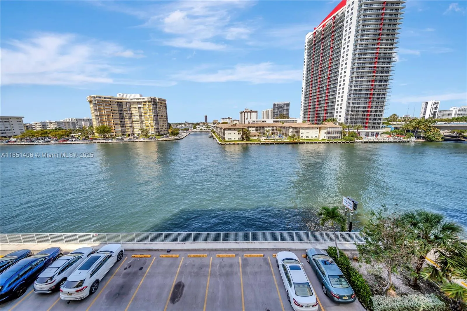 1833 S Ocean Dr, #511