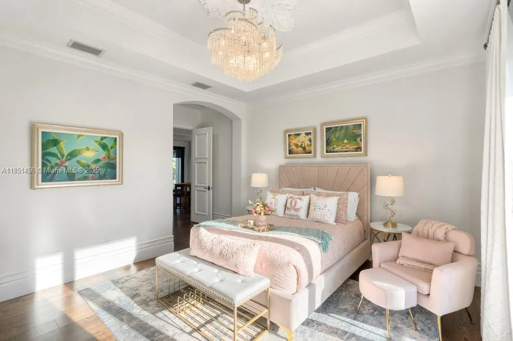 2225 W Silver Palm Rd