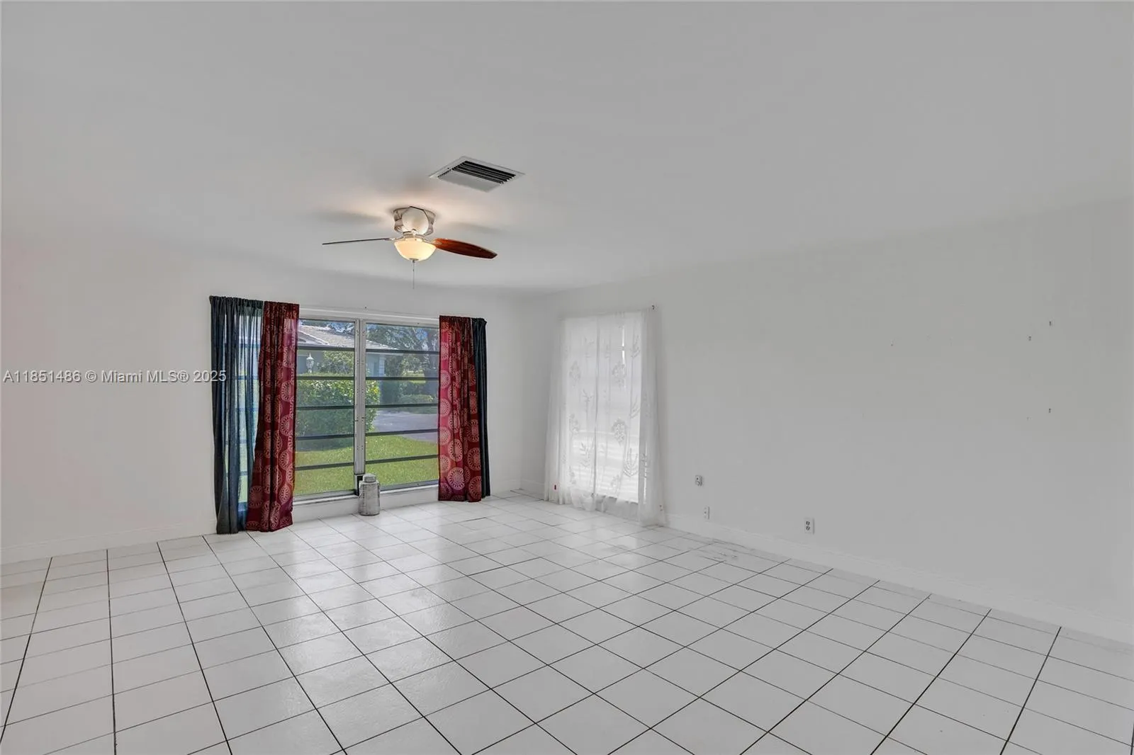 7200 E Tropical Way
