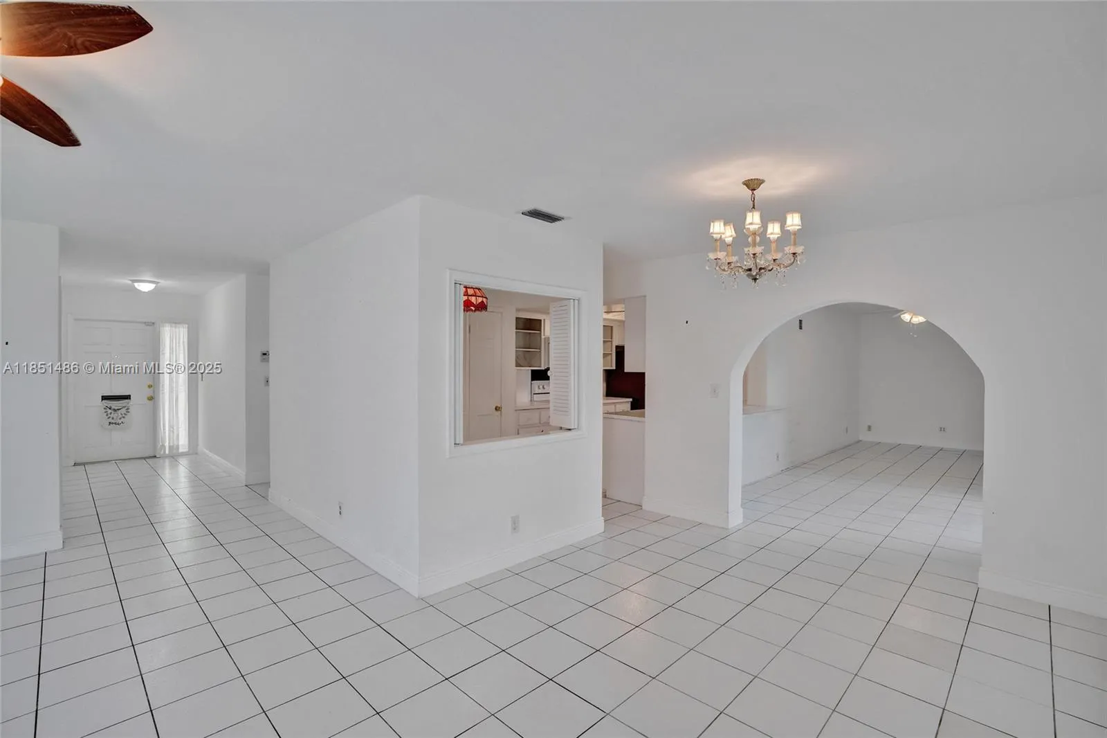 7200 E Tropical Way