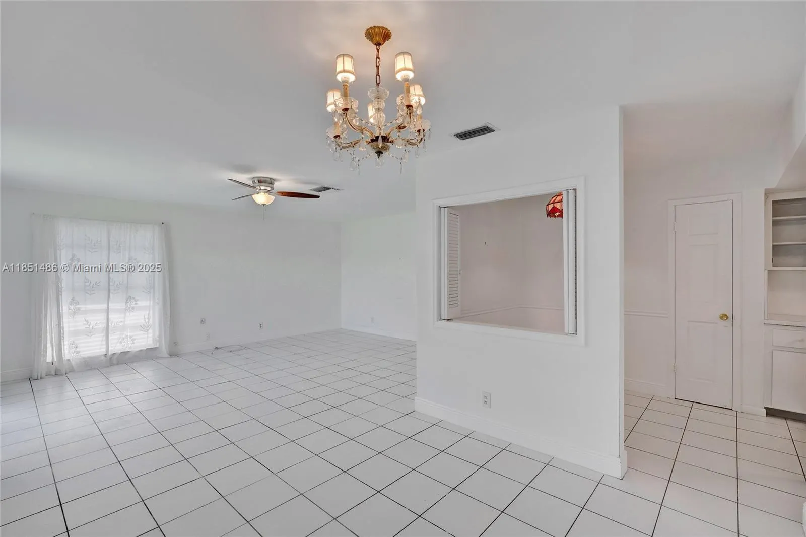 7200 E Tropical Way