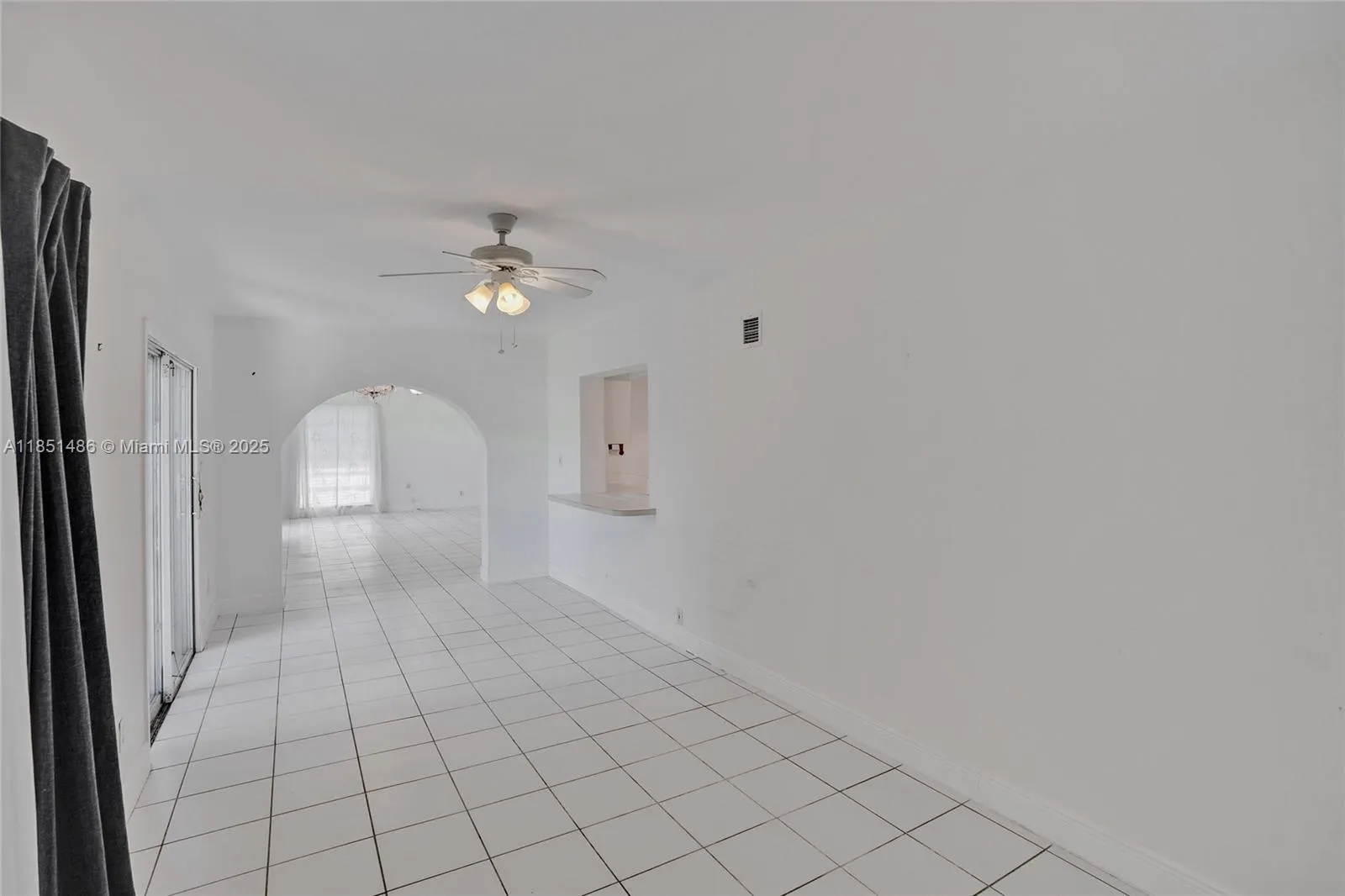7200 E Tropical Way