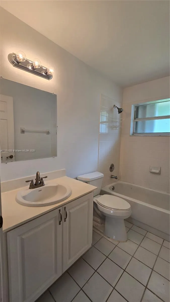3802 NW 122nd Ter