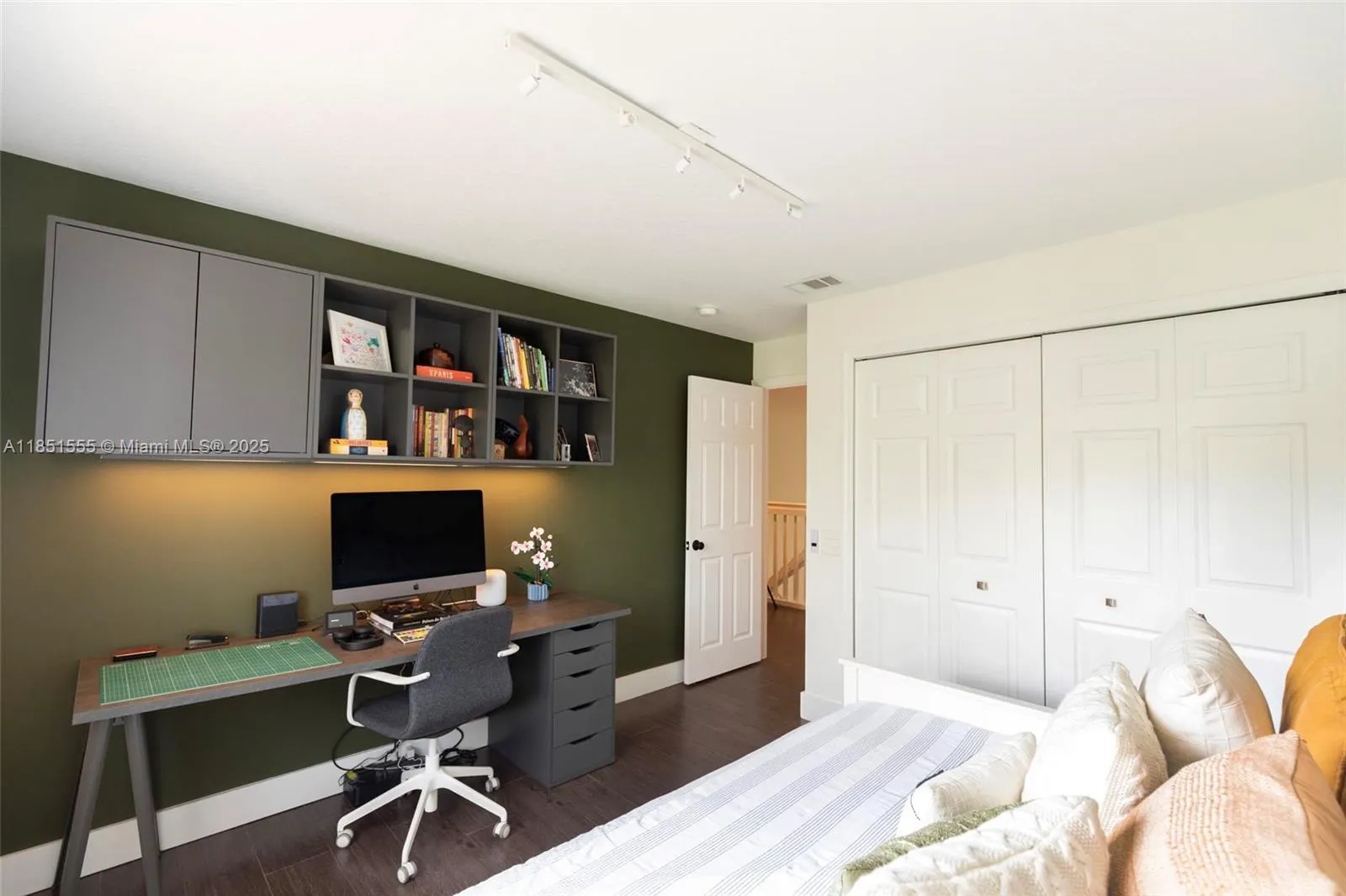 3652 Falcon Ridge Cir, #0