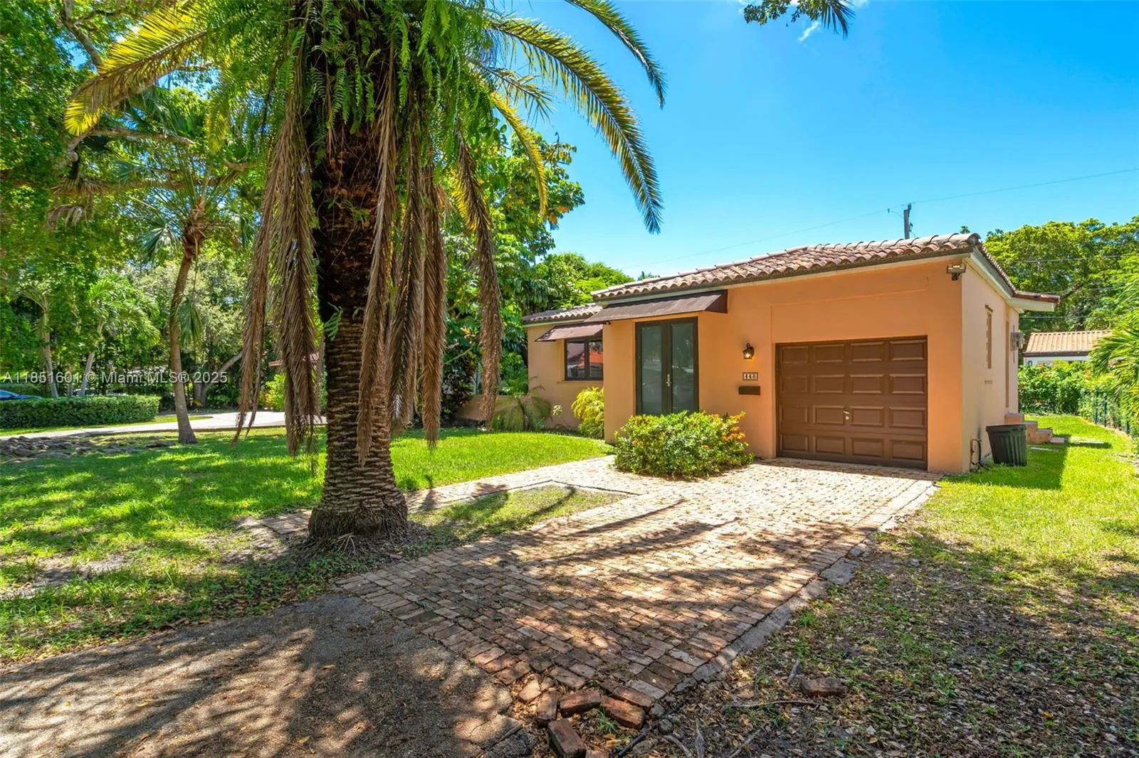 448 Cadagua Ave