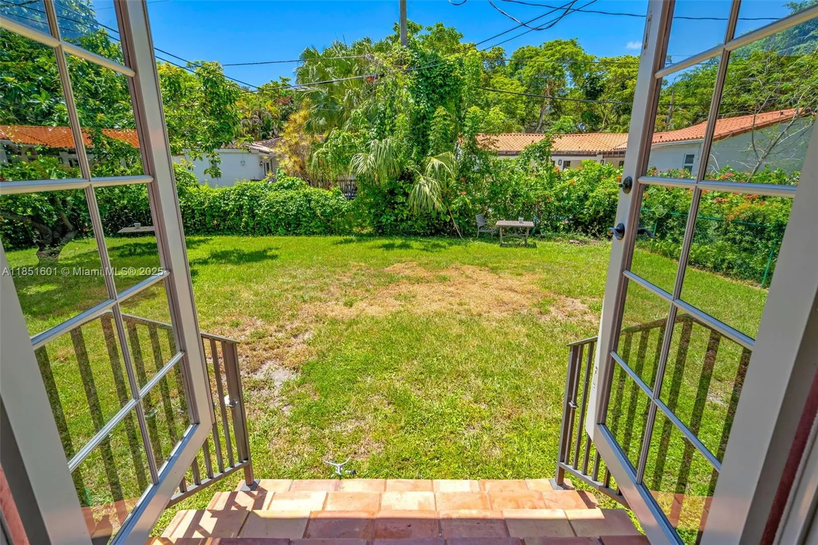 448 Cadagua Ave
