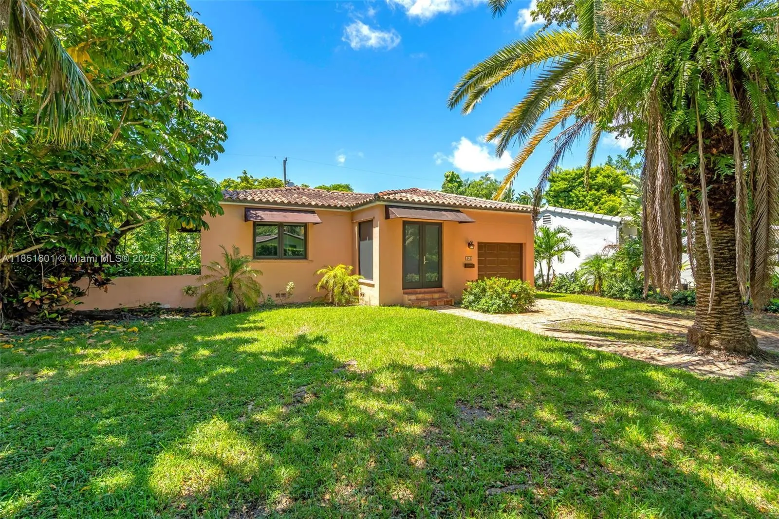 448 Cadagua Ave