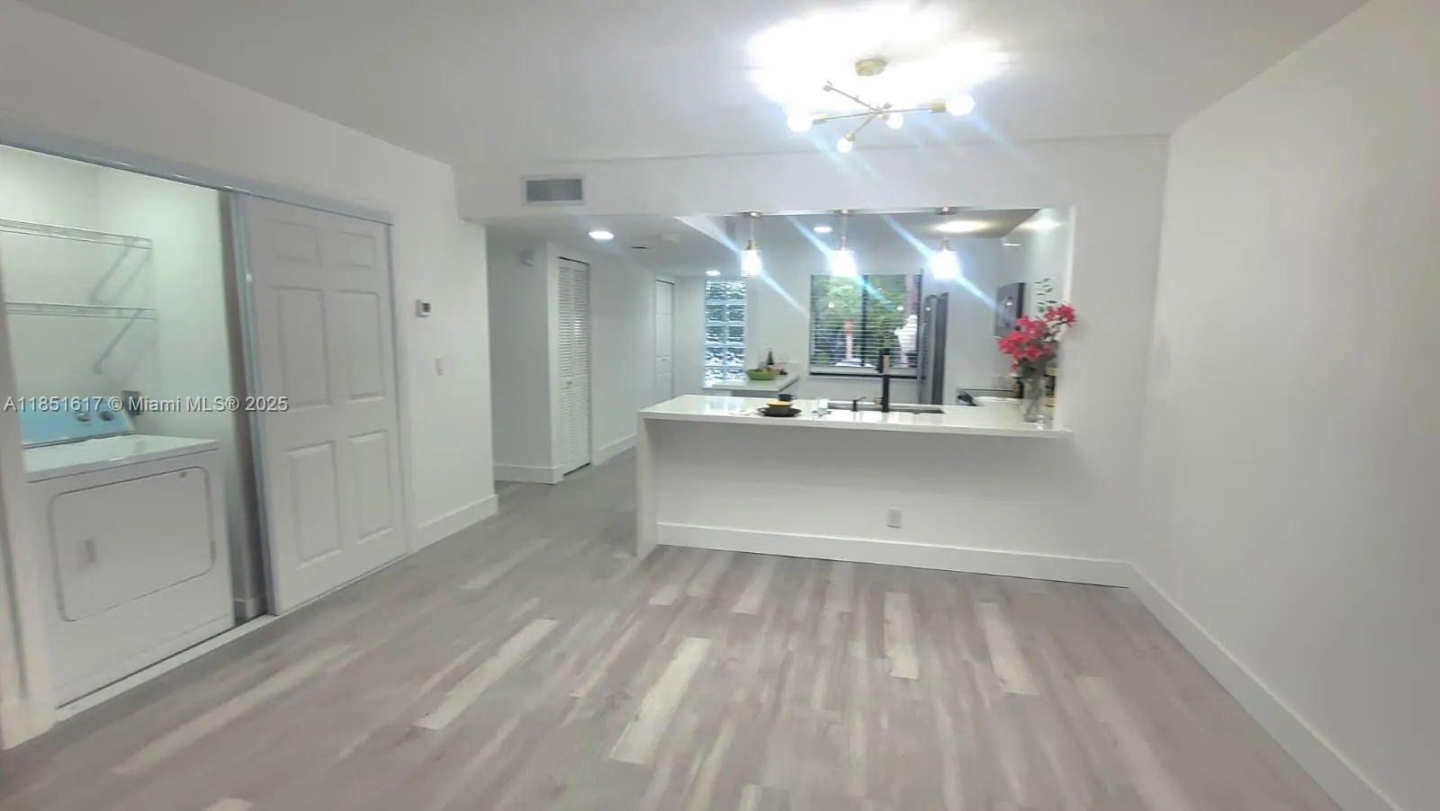 428 Lakeview Dr, #203