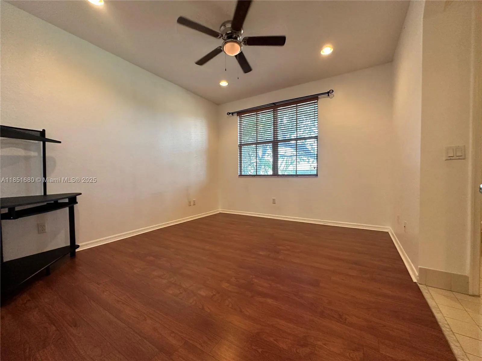 2851 W Prospect Rd, #507