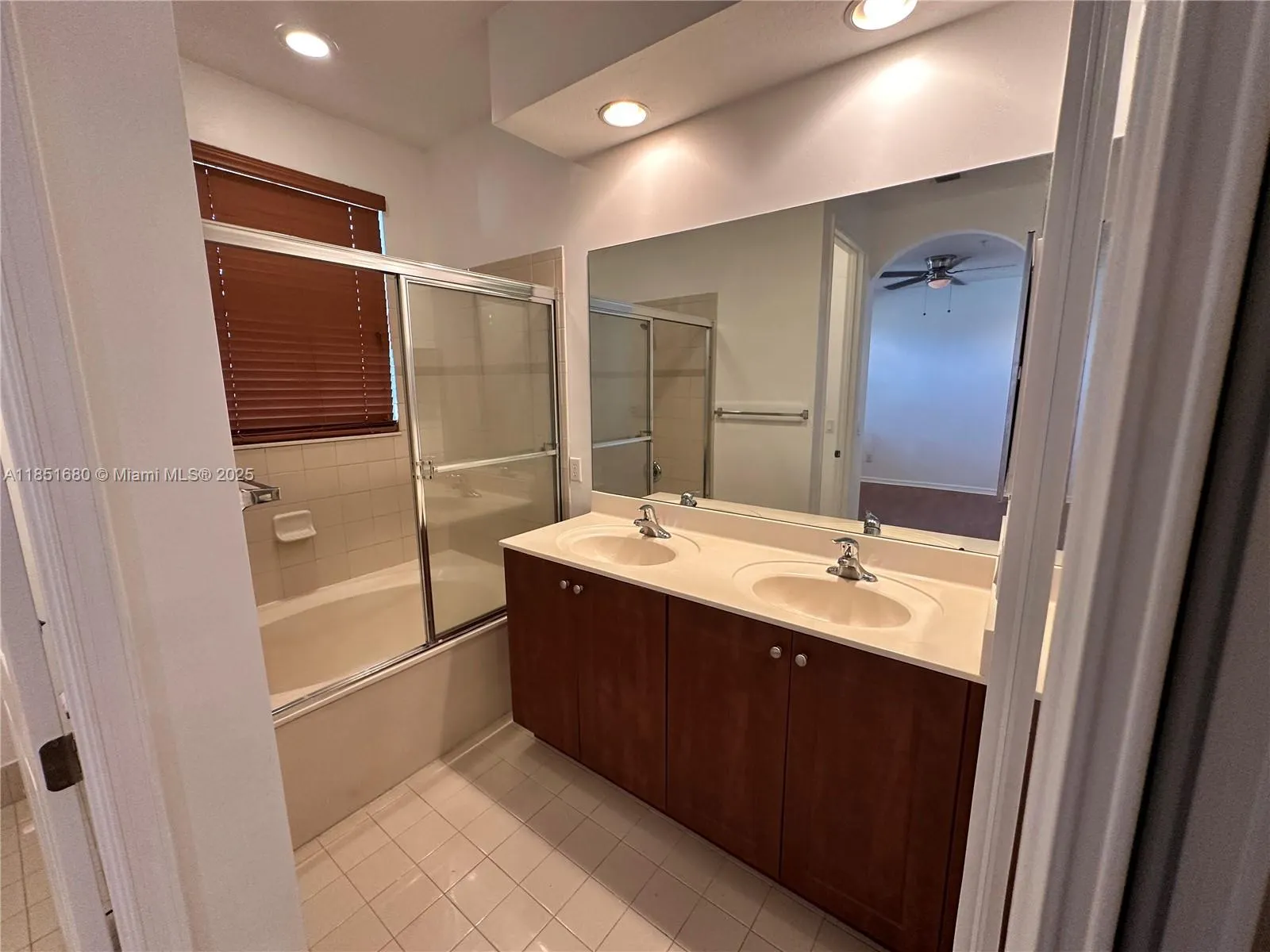 2851 W Prospect Rd, #507
