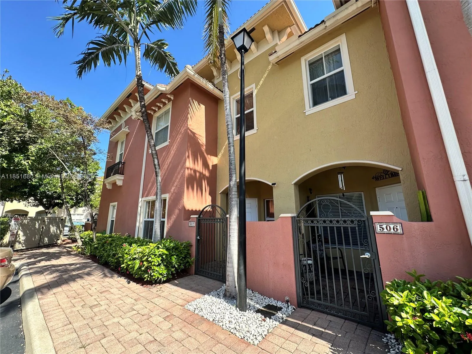 2851 W Prospect Rd, #507