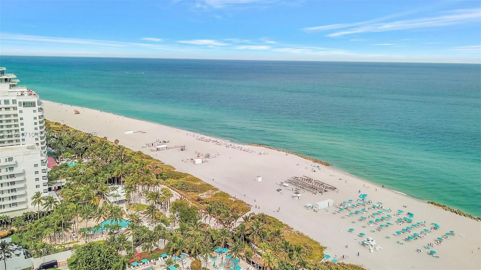2924 Collins Avenue, #303