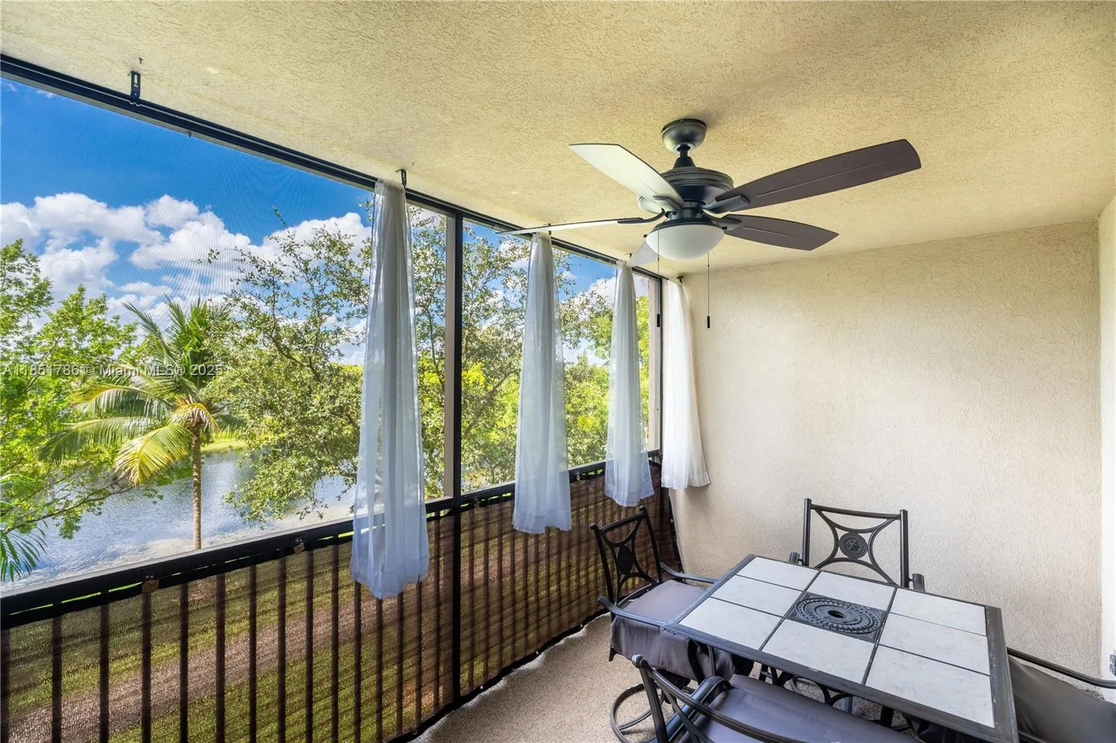 2206 S Cypress Bend Dr, #305