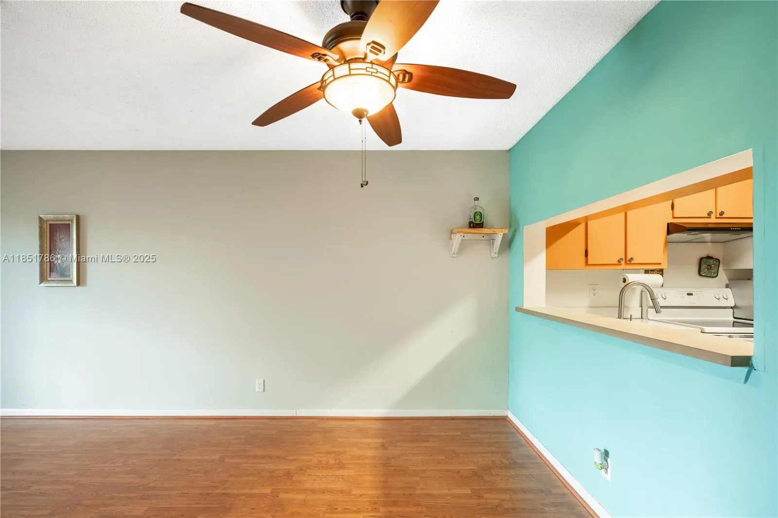 2206 S Cypress Bend Dr, #305