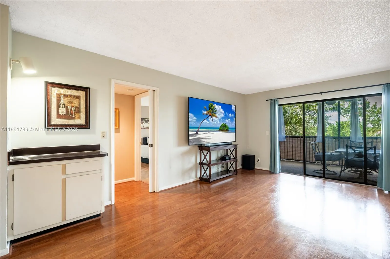 2206 S Cypress Bend Dr, #305