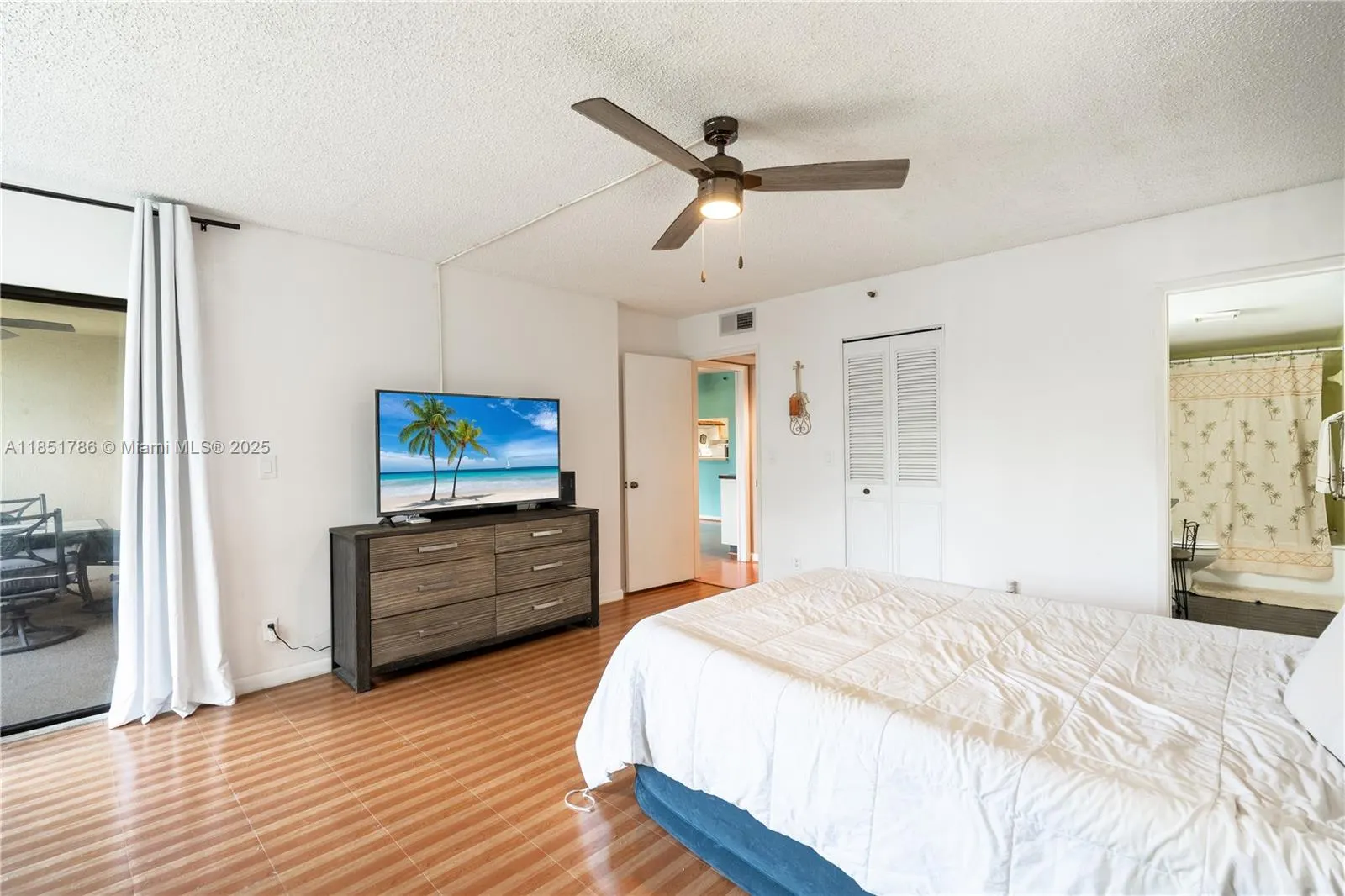2206 S Cypress Bend Dr, #305
