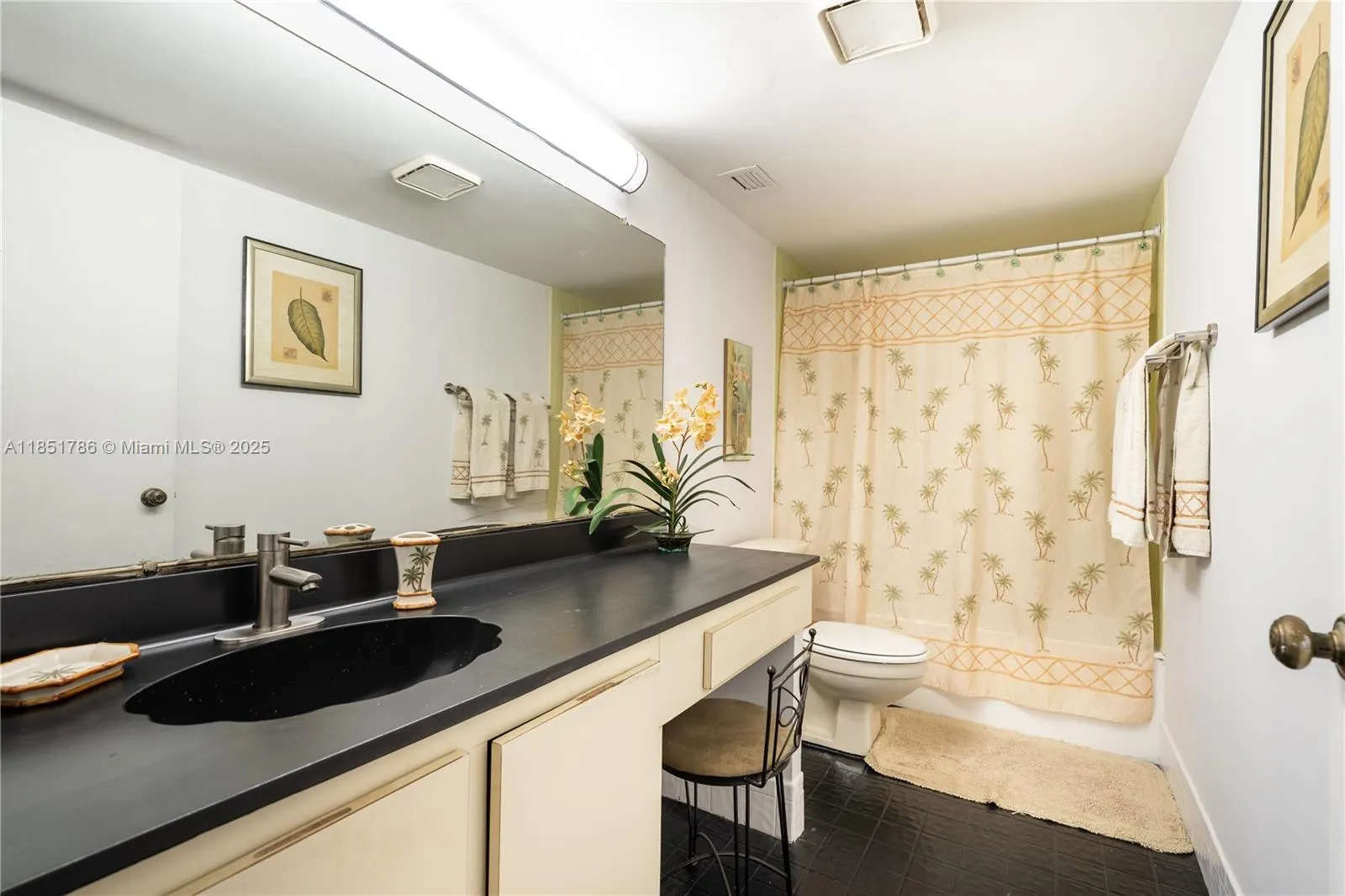 2206 S Cypress Bend Dr, #305