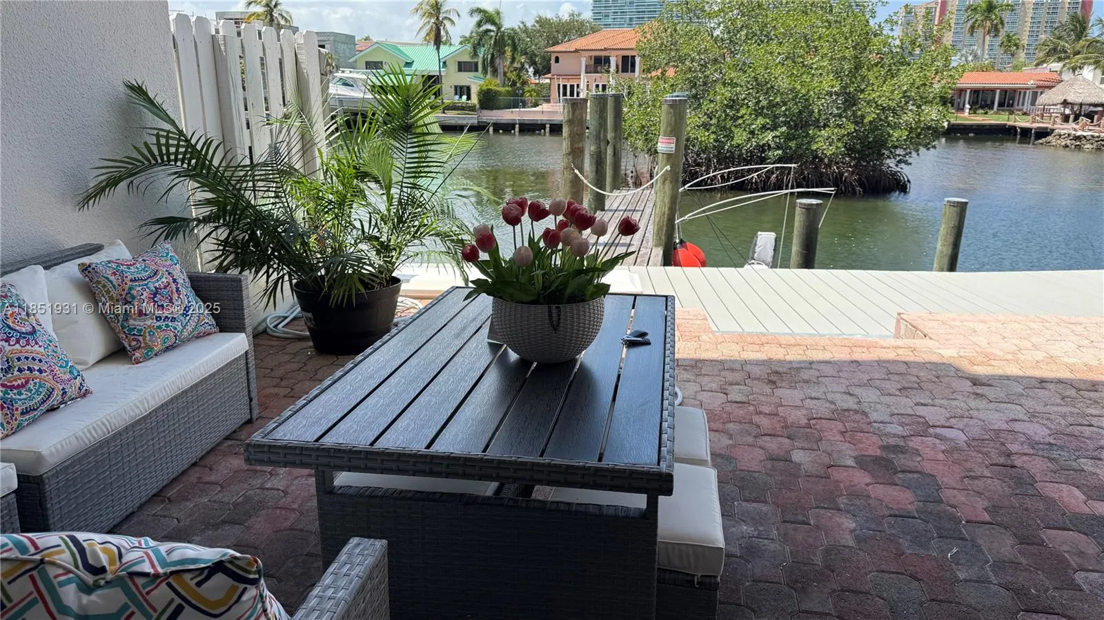 399 Poinciana Dr, #1215