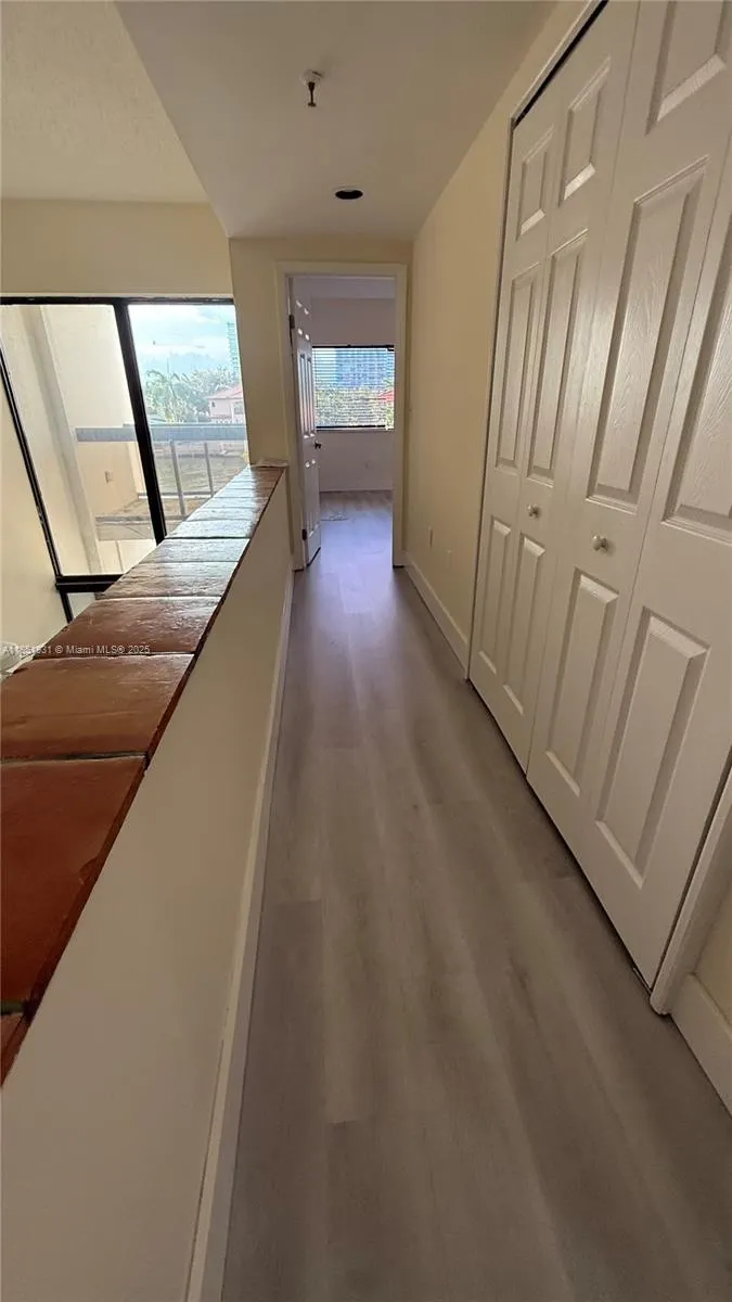 399 Poinciana Dr, #1215