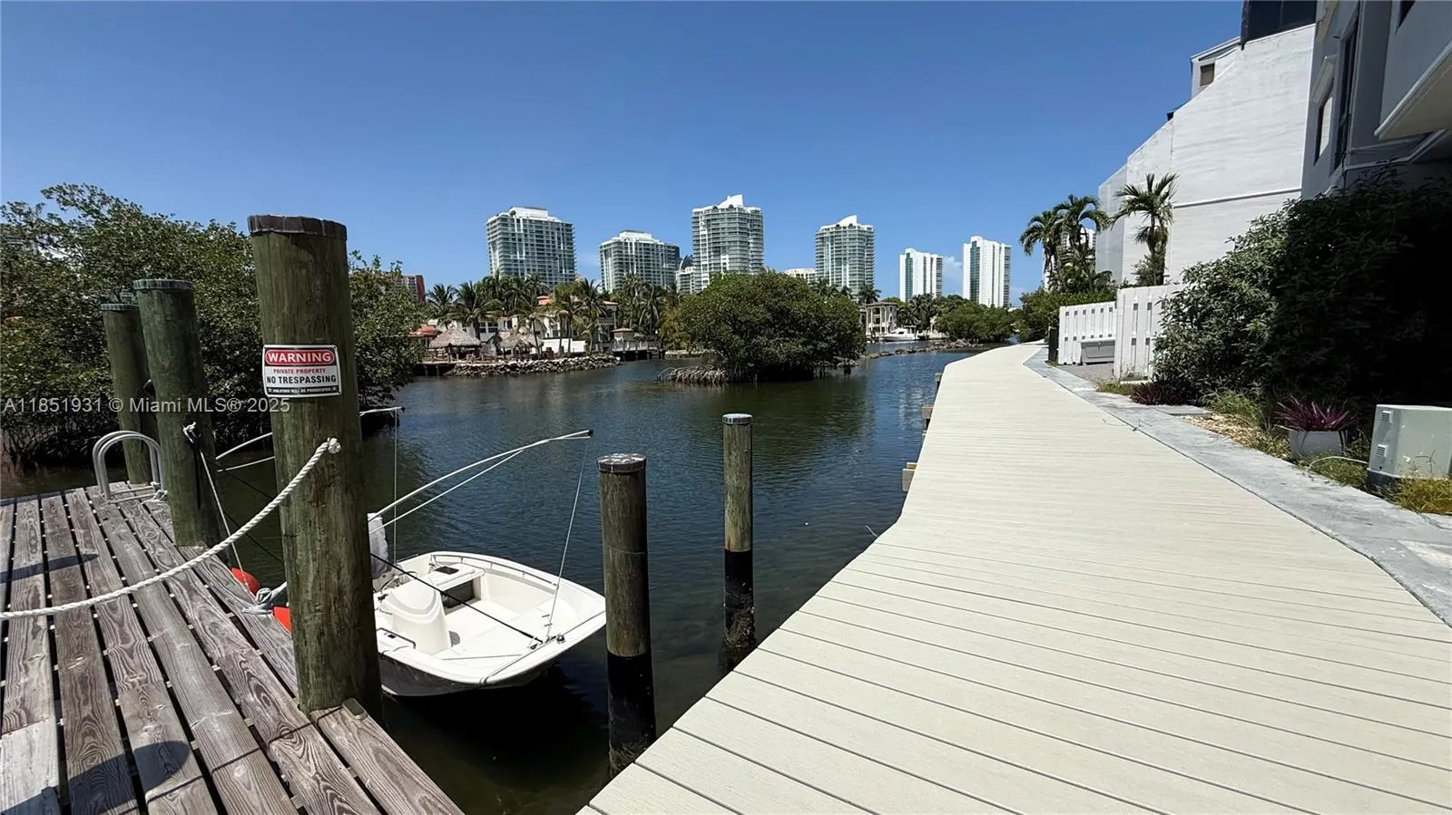 399 Poinciana Dr, #1215