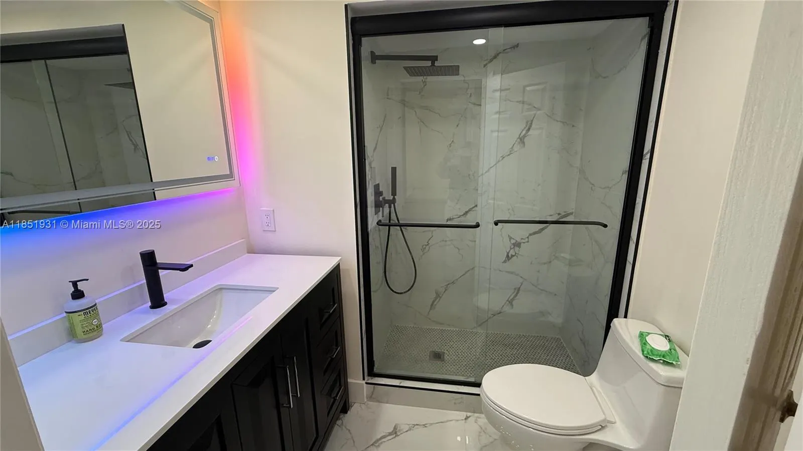 399 Poinciana Dr, #1215