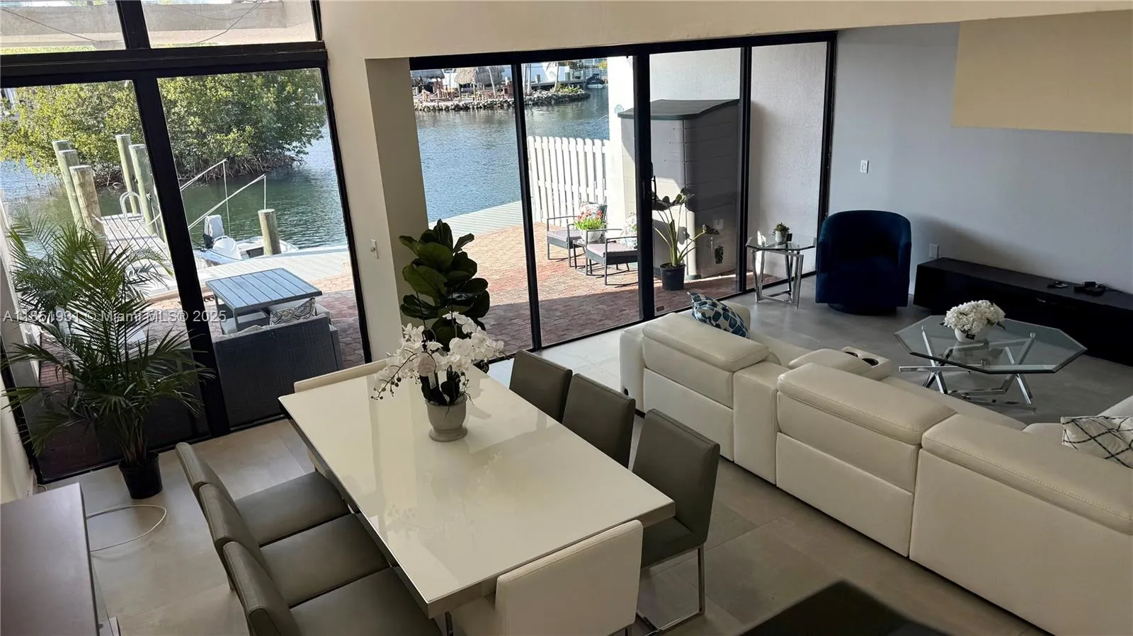399 Poinciana Dr, #1215