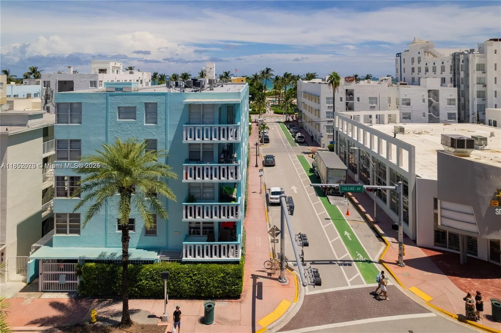 701 Collins Ave, #1F