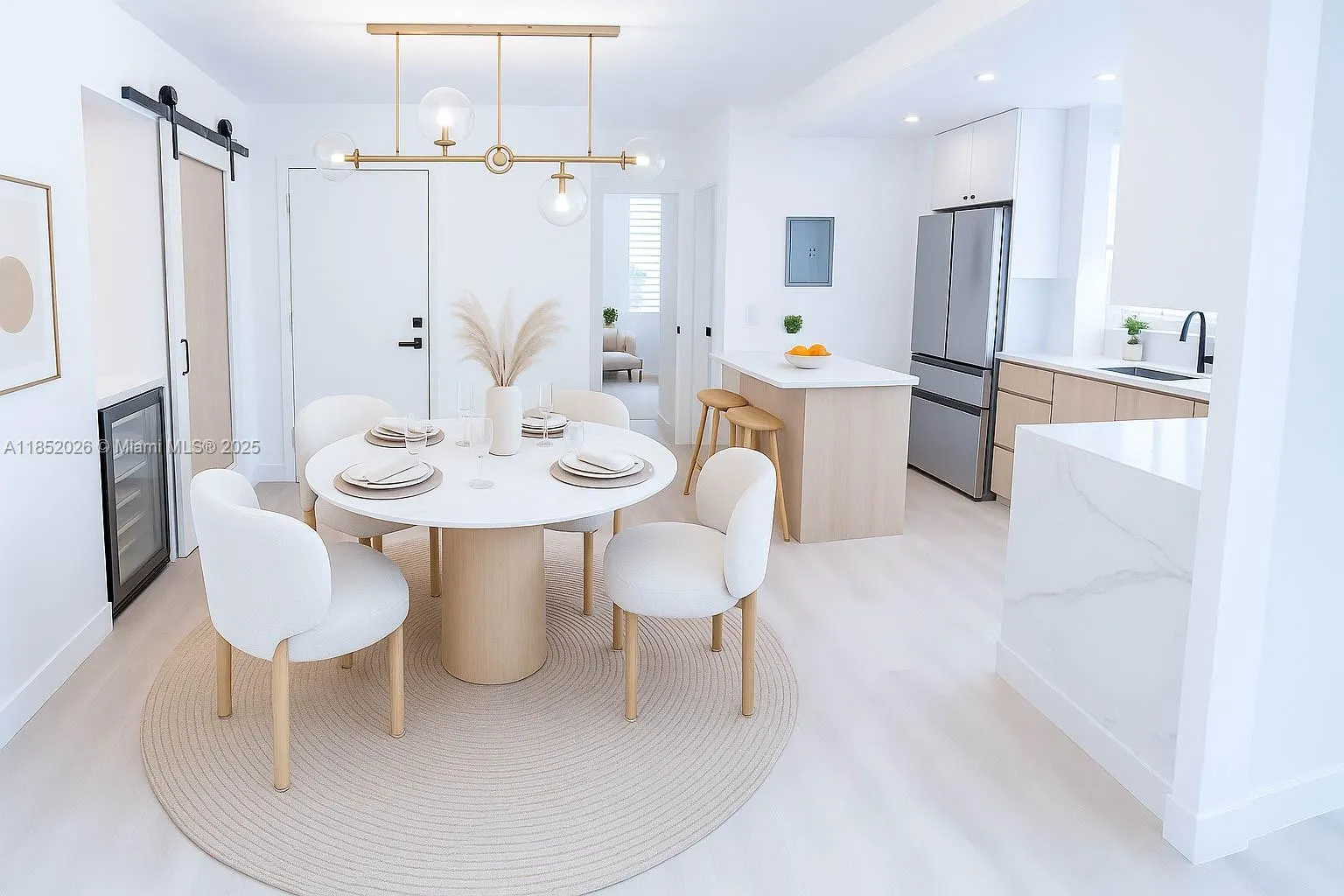701 Collins Ave, #1F
