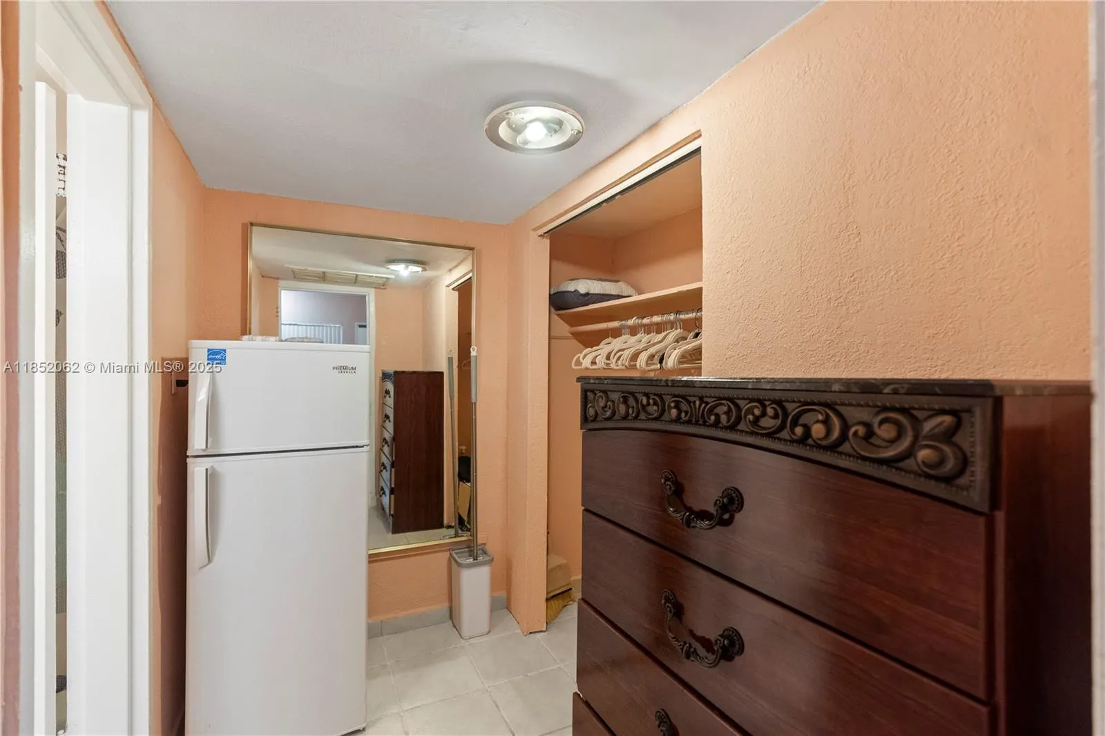 26 Diplomat Pkwy, #2356