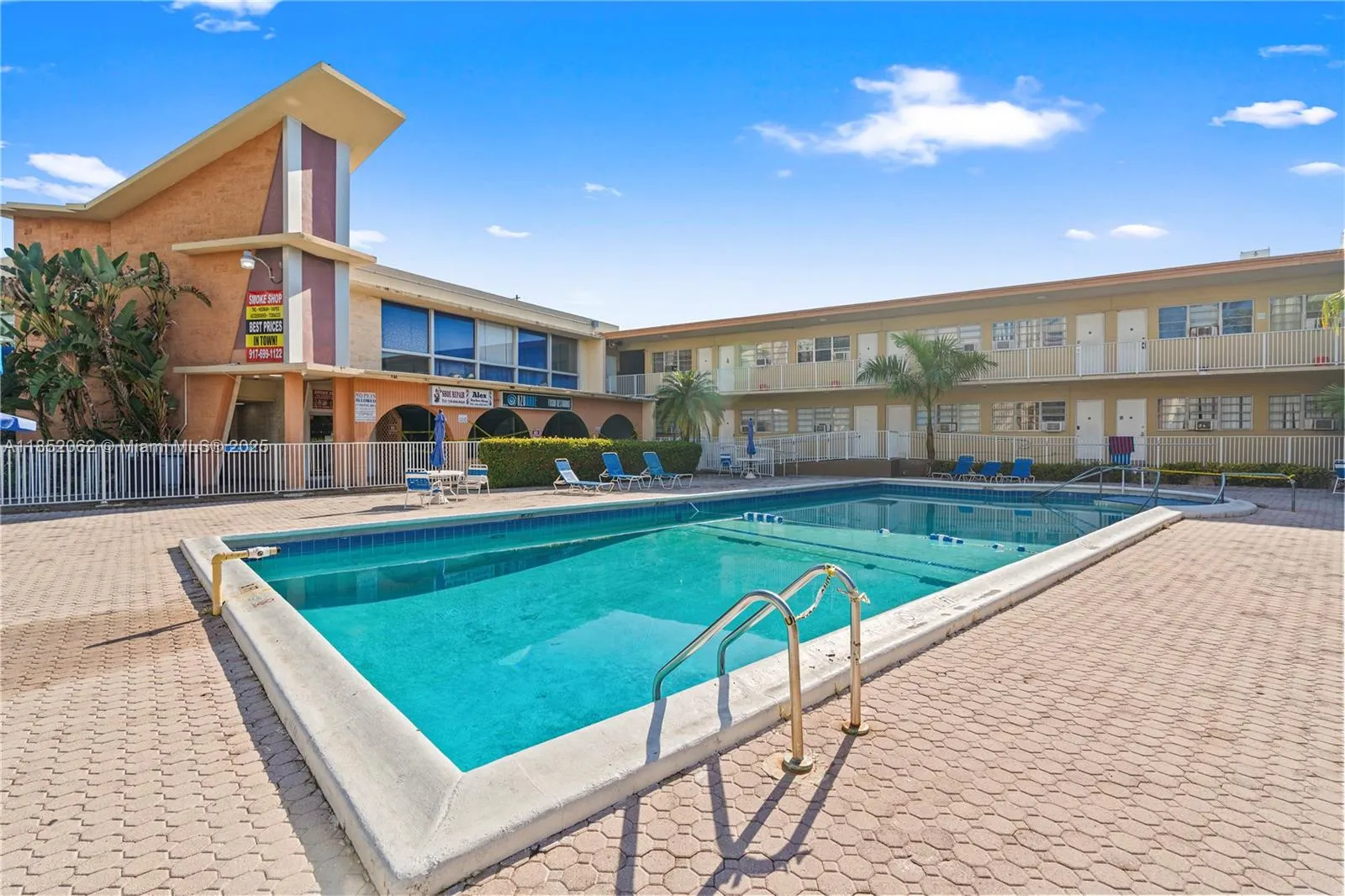 26 Diplomat Pkwy, #2356