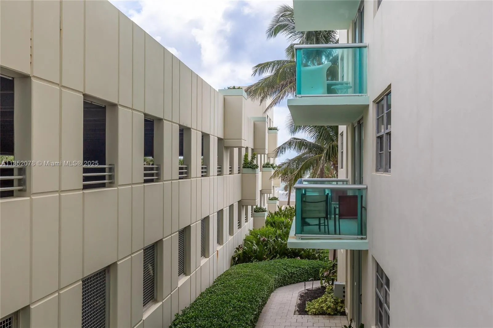 3901 S Ocean Dr, #2D