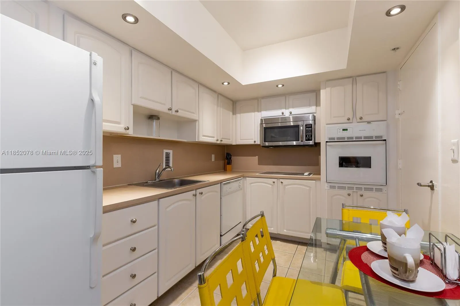 3901 S Ocean Dr, #2D
