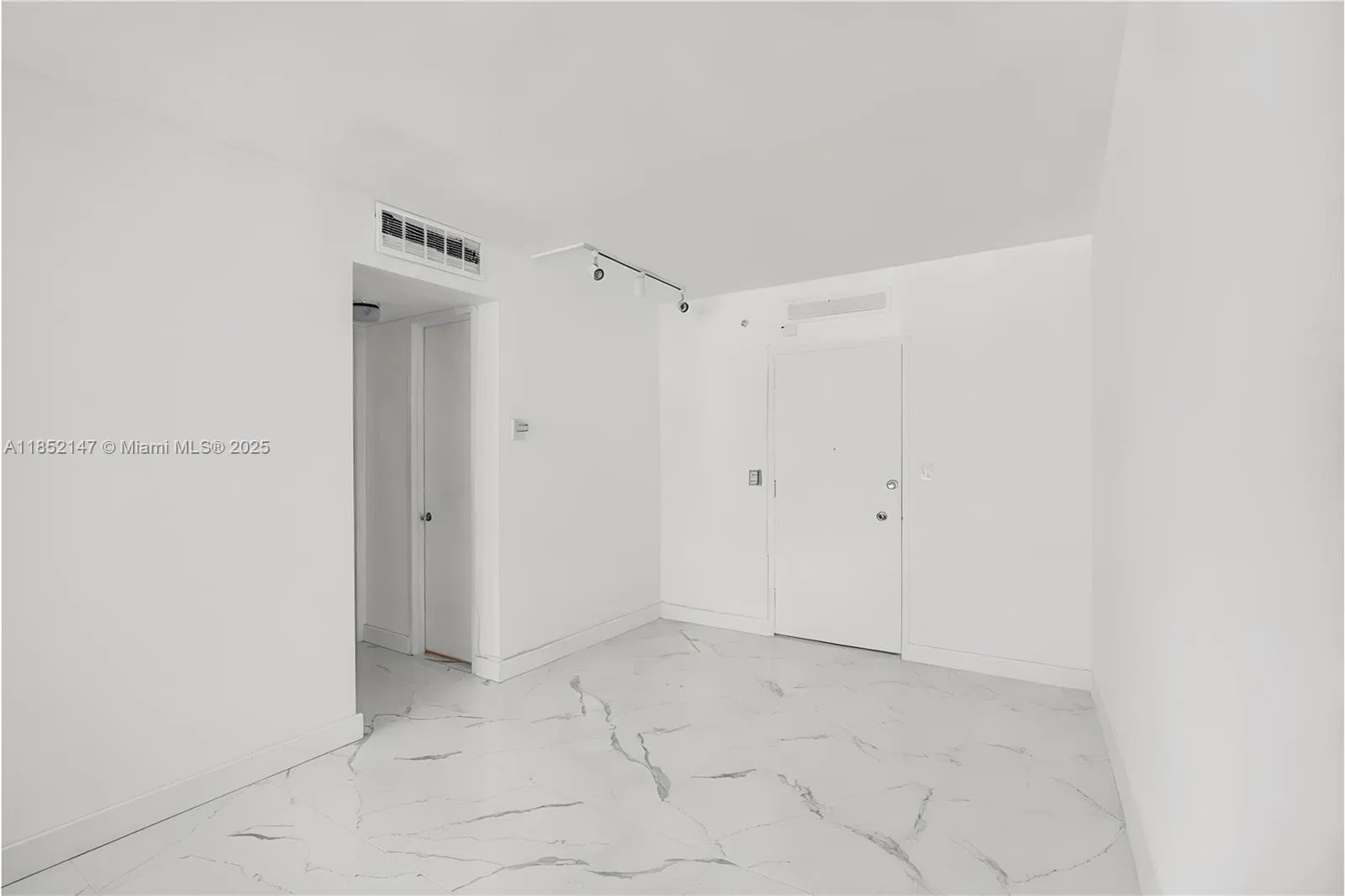 5055 Collins Ave, #5A