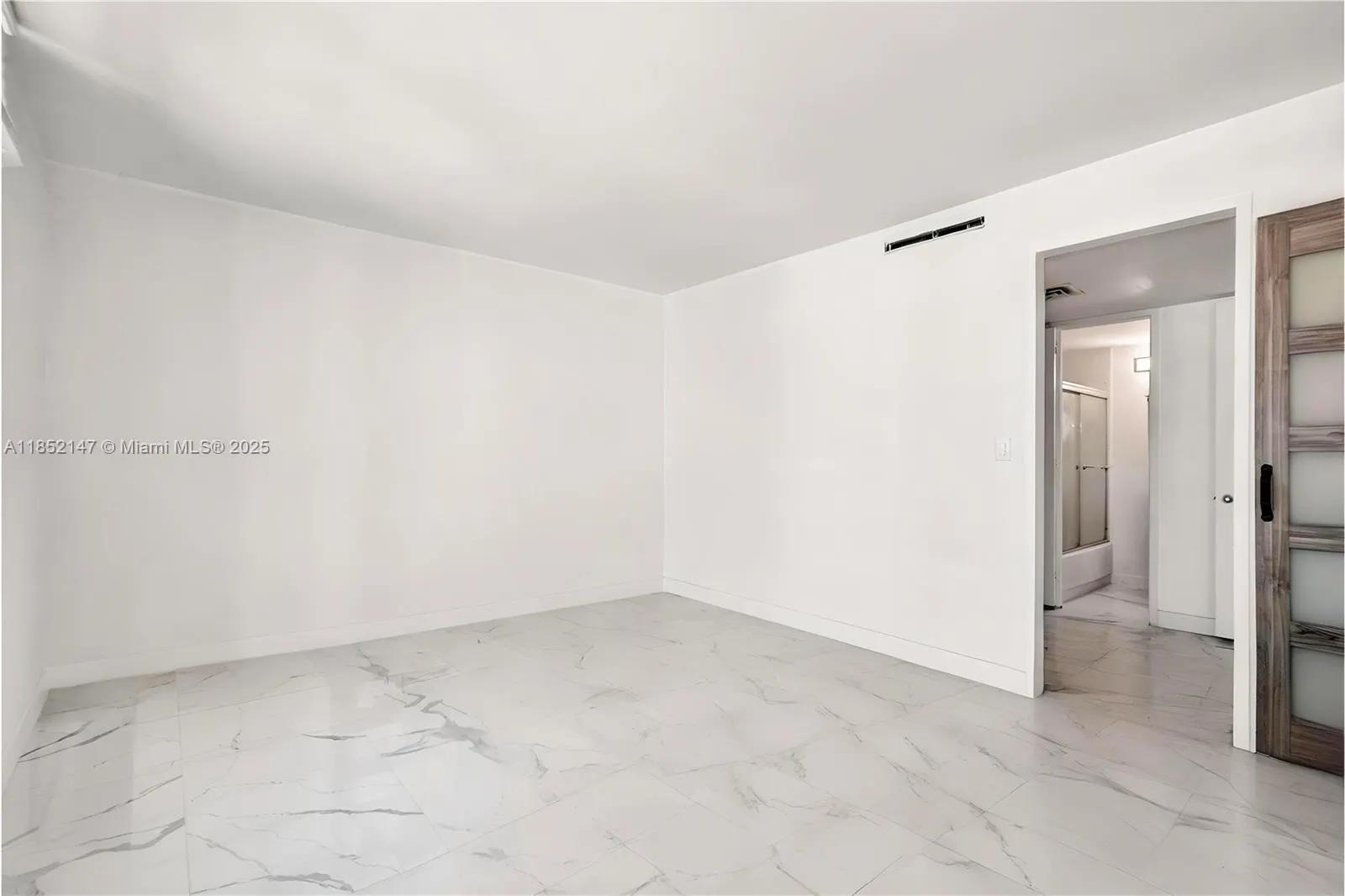 5055 Collins Ave, #5A