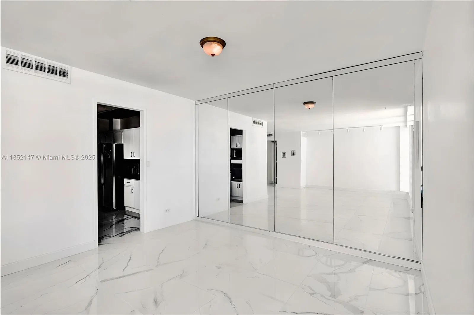 5055 Collins Ave, #5A